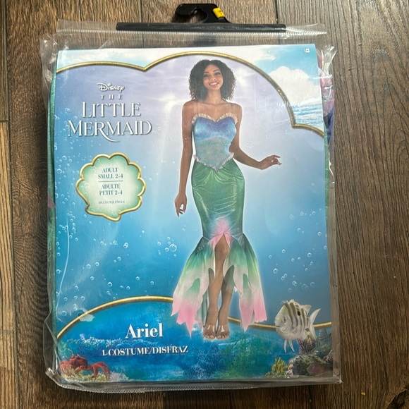 NWT! Disney The Little Mermaid Ariel Costume - Adult Size Small 2-4 - Picture 1 of 4